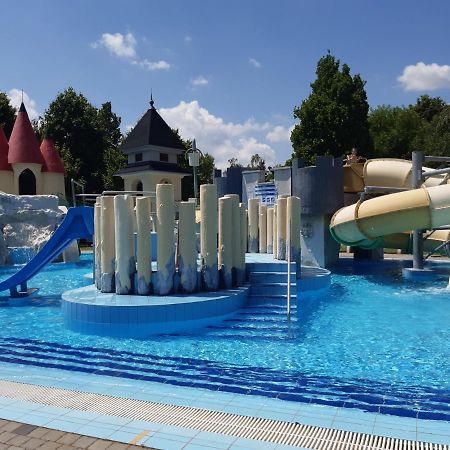 Tukan Apartman Hajduszoboszlo Exterior photo