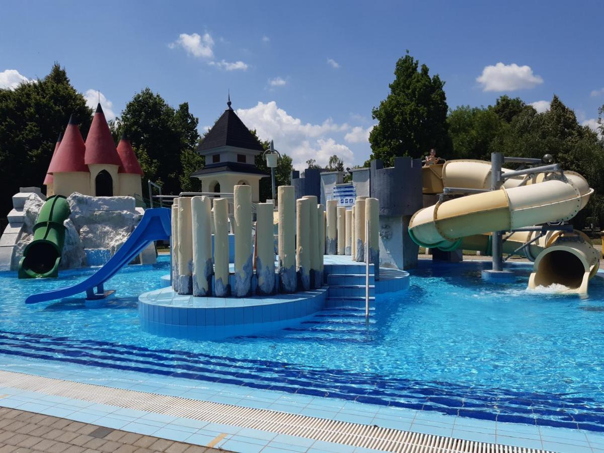 Tukan Apartman Hajduszoboszlo Exterior photo
